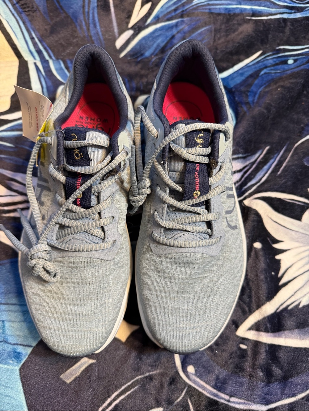 Women's Heathered Gray Lightweight Lace-Up Walking Shoes